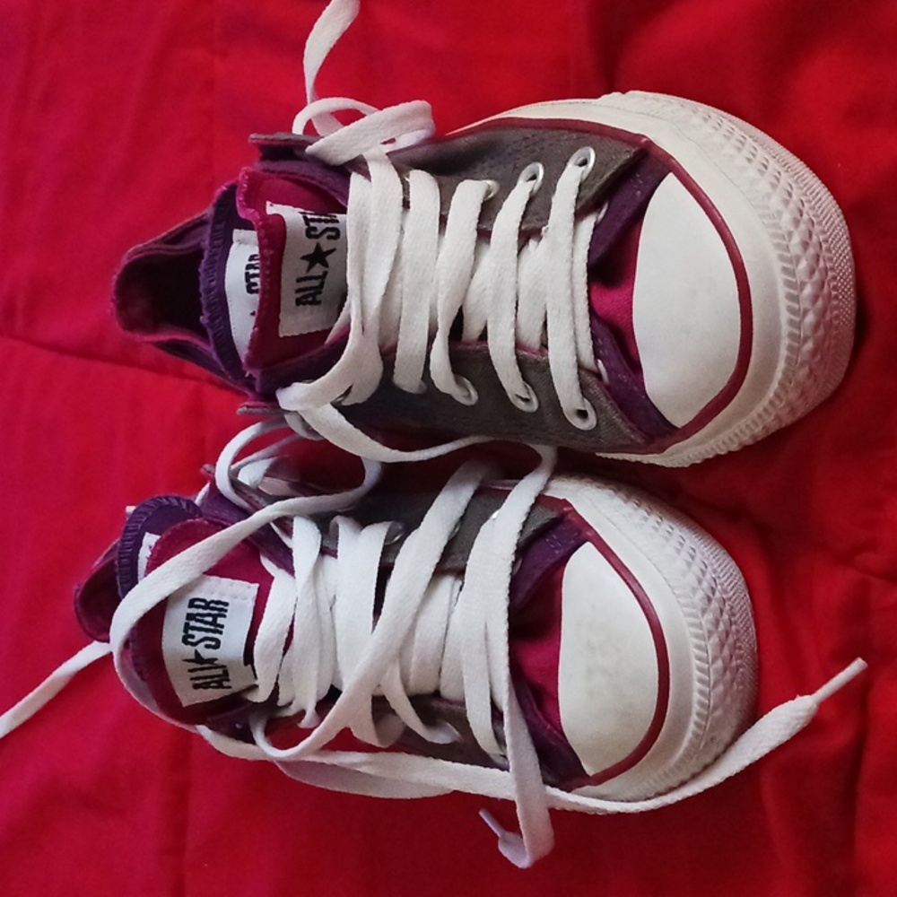 Converse low top shoes